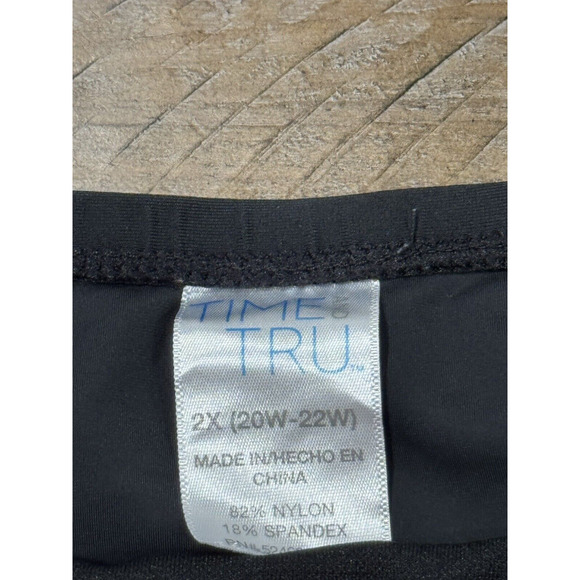 Time and Tru Women's Plus Size Black Ruffle Swimsuit Skirt - Size 2X (20W-22W) - Picture 6 of 9